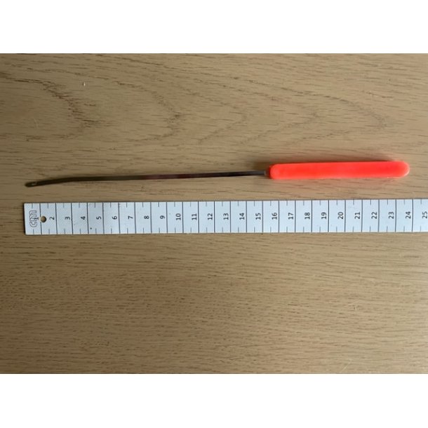 Sllenl i metal med plastichndtag 23 cm. lang.  S LNGE LAGER HAVES!